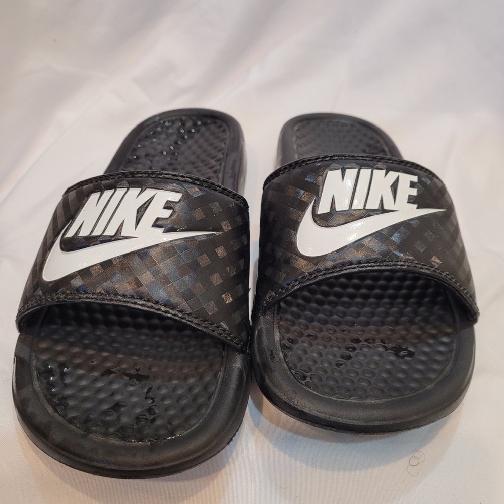 Nike Boys Slide Size 5